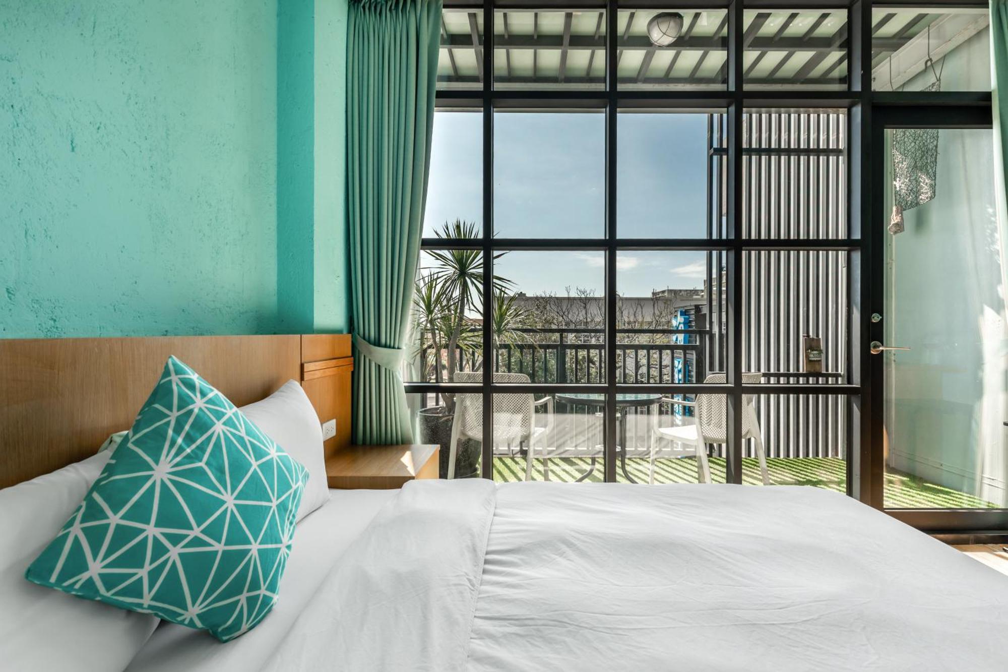 35.5 Inn Kenting Exterior photo